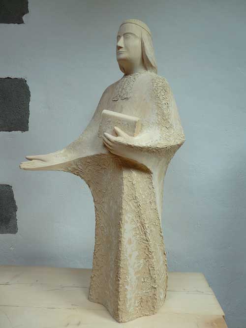 chaminade-statue2